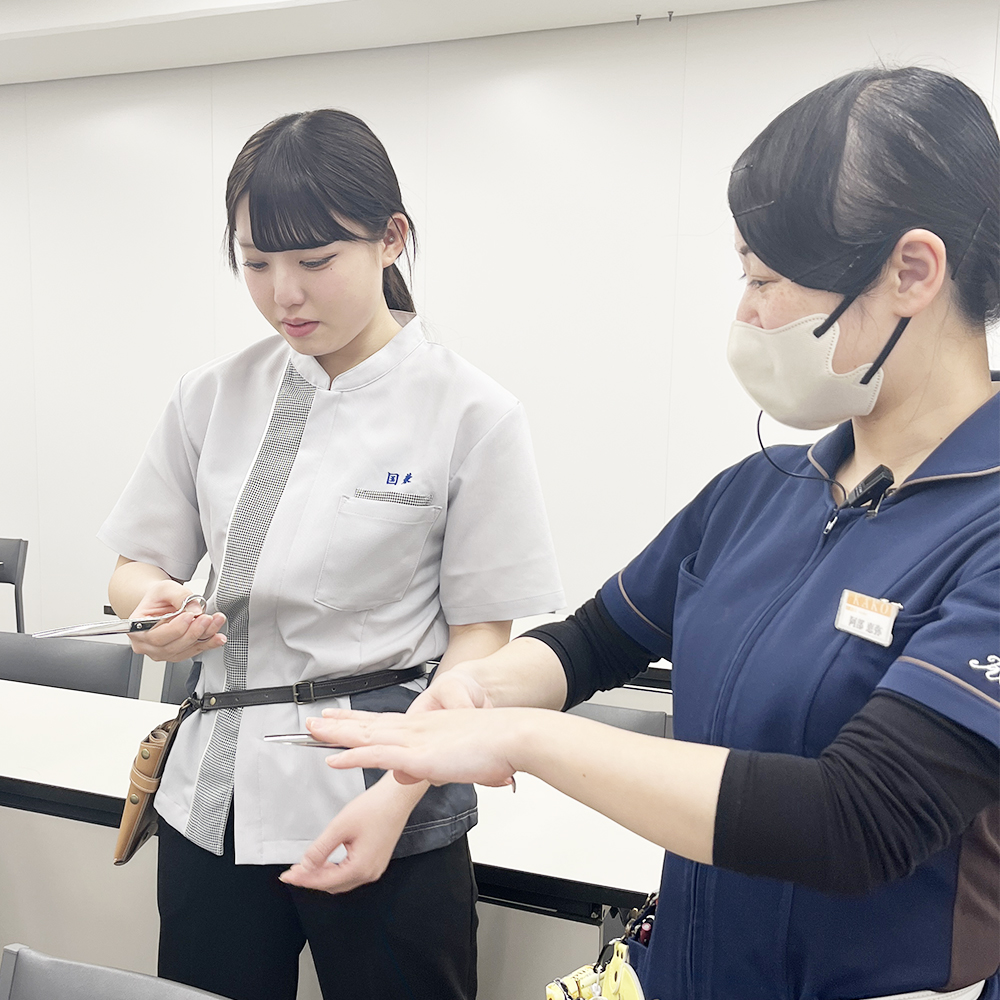 １年生、トリミング準備②